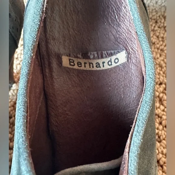 Bernardo suede lace up suede shoes - Picture 6 of 10